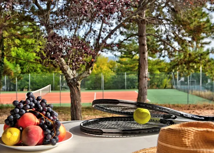 Village Les Bories Aldeamento Turístico *