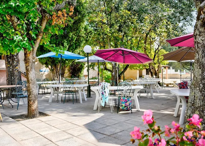 Aldeamento Turístico Village Les Bories *