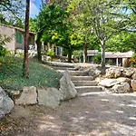 Village Les Bories * Niozelles