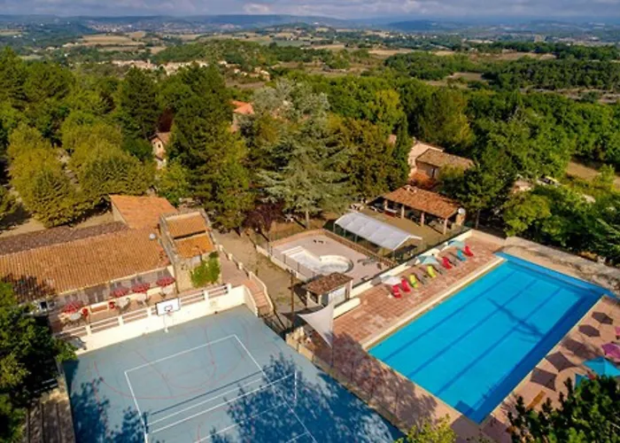 База отдыха Village Les Bories Niozelles