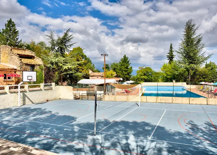 Village Les Bories База отдыха *